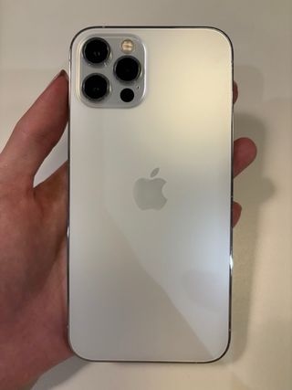 iPhone 12 Pro bianco in ottime condizioni