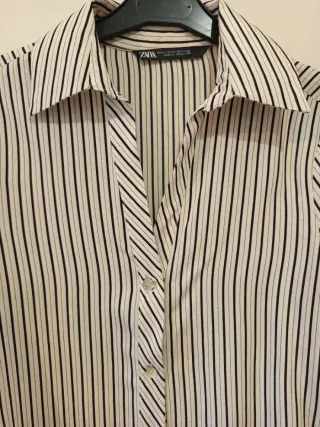 Camisa rayas crema y negro, Zara Talla XS