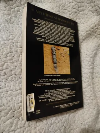 Libro IL CIMITERO DEI DINOSAURI