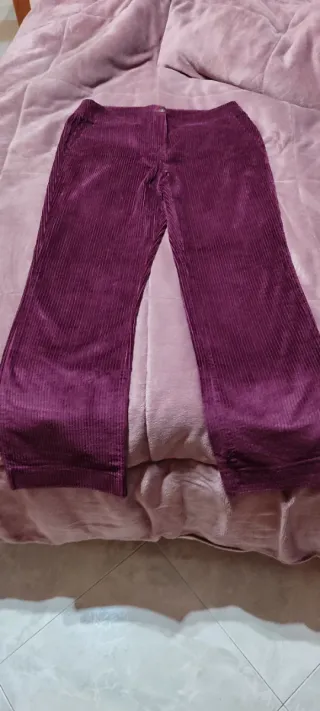 Pantaloni viola a coste taglia 40