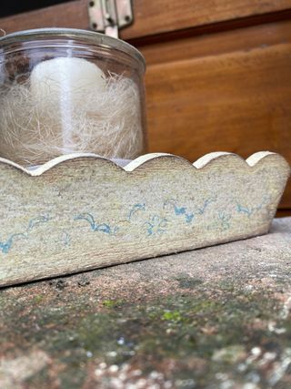 Centrotavola decorato beige e blu