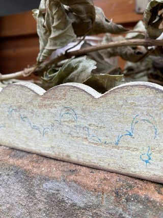 Centrotavola decorato beige e blu