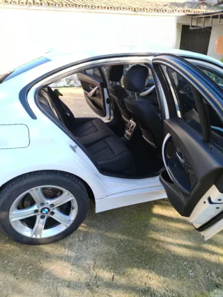 BMW Serie 3 F30 2016 150CV