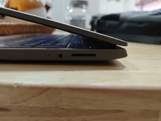 Portátil Lenovo Plata y Negro modelo Ideapad S145