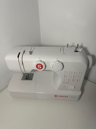 Máquina de coser Singer SM024