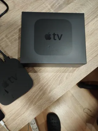 Apple TV A1625 de 32GB en buen estado
