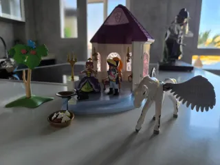 Playmobil Princesa y Príncipe con Castillo