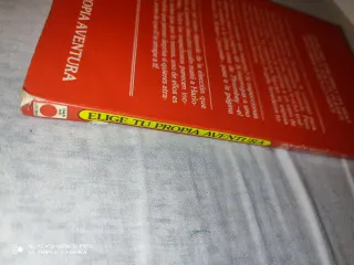 Libro, Quién mató a H.Thrombey