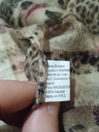 Sciarpa chiusa donna beige animalier floreale