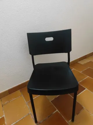 Lote 6 Taburetes alta negra y gris, y 6 sillas