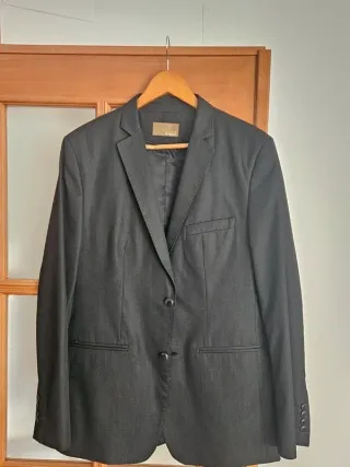 Traje ZARA gris oscuro