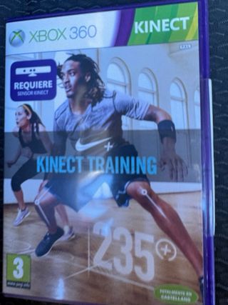 Pacchetto Kinect per XBOX 360 + 8 giochi