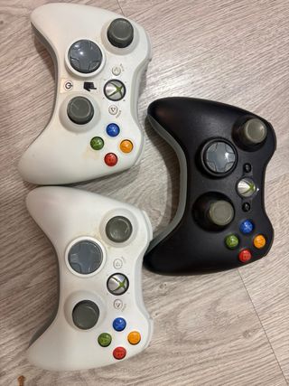 Xbox 360 Elite Negra+ 3 Mandos +Kinect+ 10 Juegos