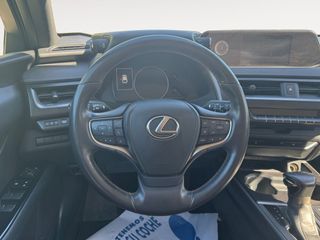 Lexus UX 250 h Business