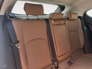 Lexus UX 250 h Business