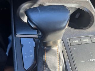 Lexus UX 250 h Business