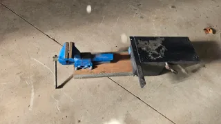 Torno de banco con soporte