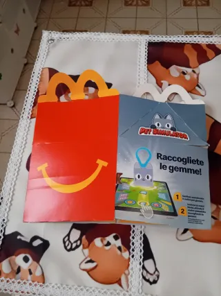 Scatola Happy Meal Pet Simulator 2024