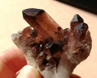 Cuarzo Ahumado energías