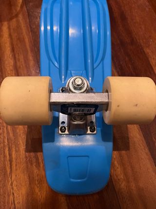 Monopatín infantil azul