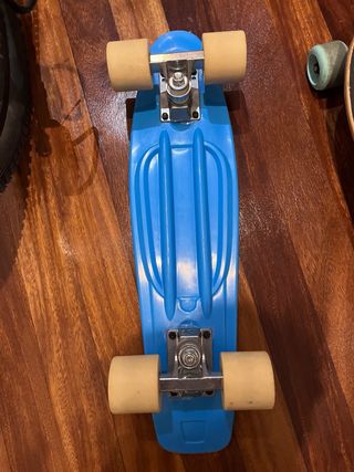 Monopatín infantil azul