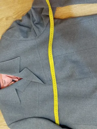 Traje de hombre gris Berentti con corbata Boccola