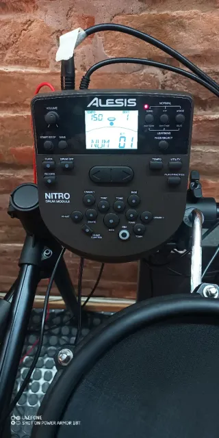 Batería Electrónica Alesis Nitro Mesh