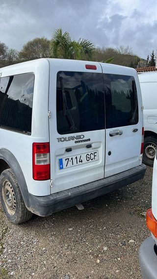 Ford E-Tourneo Courier 2007
