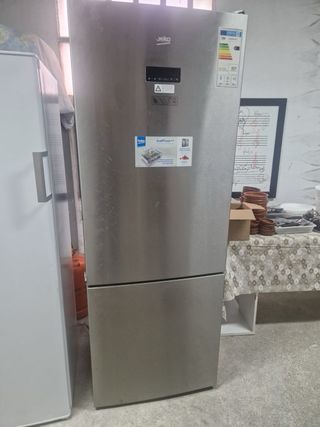 Nevera combi NeoFrost