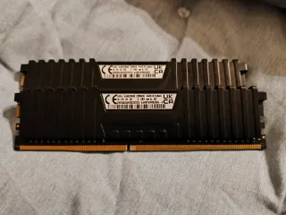 16GB RAM DDR 4 3200MHz Corsair