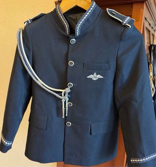 Chaqueta comunión azul marino con detalles