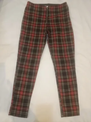 Pantalón mujer cuadros de Zara Talla L.