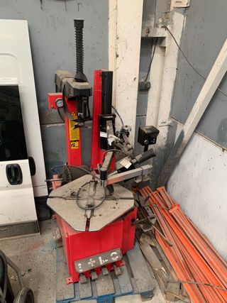 Desmontadora de neumáticos profesional