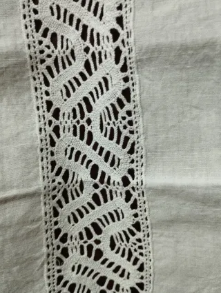 Naperon Linho e Crochê Branco