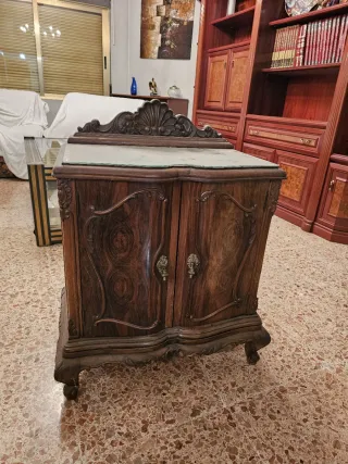 Mesita vintage madera noble y cristal