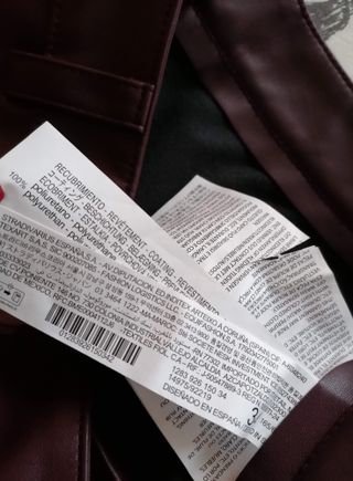 Falda pantalón efecto piel burdeos T.34