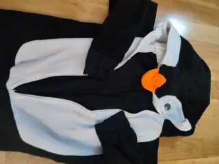 Disfraz Pingüino Talla 7-10 años.  Le falta un ojo