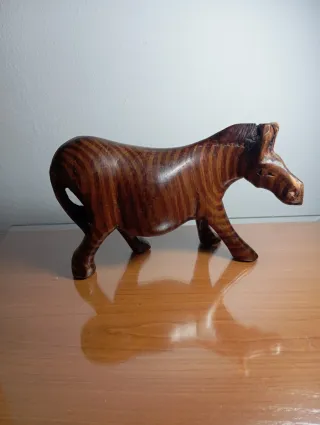 Cebra de madera decorativa