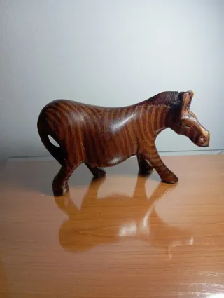 Cebra de madera decorativa