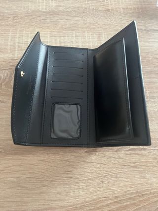 Cartera YSL Negra y Dorada