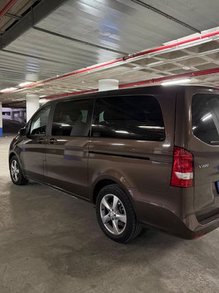Mercedes-Benz V 220 d – Nacional – Automática