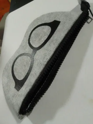 Nueva Funda para gafas divertida de fieltro