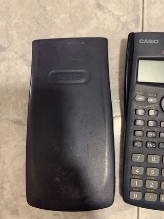 Calculadora Científica Casio fx-82MS