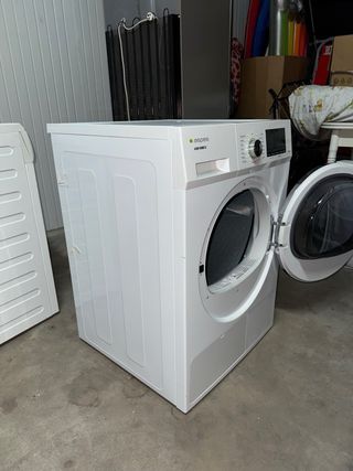 Secadora aspes ASB108BC2 8kg casi nueva