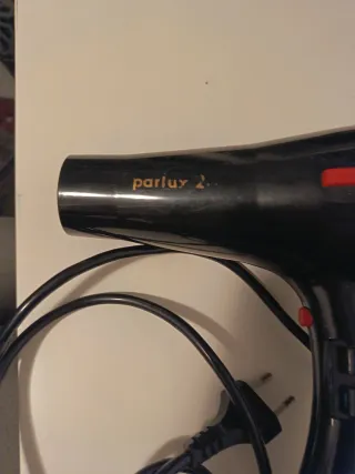 Secador de pelo Parlux negro