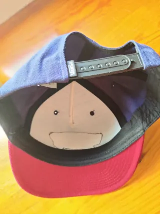 Gorra Vans Off The Wall Azul y Roja