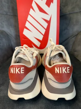 Nike Phoenix Taglia 38