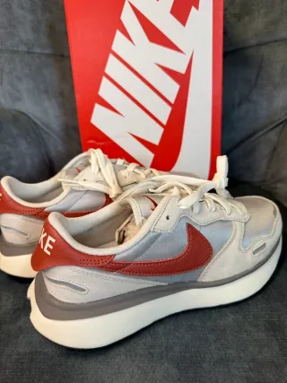 Nike Phoenix Taglia 38