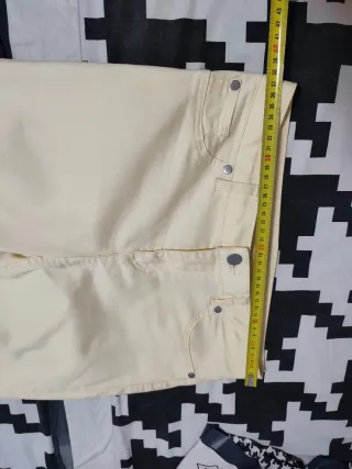 Pantalón pitillo mujer amarillo