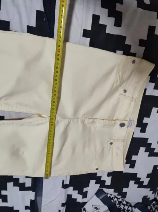 Pantalón pitillo mujer amarillo